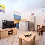 In With Terrace, Air Conditioning, Wifi, Washing Machine Gata