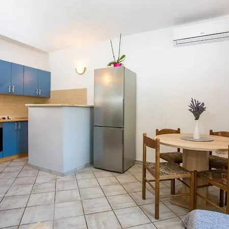 In With Terrace, Air Conditioning, Wifi, Washing Machine Gata