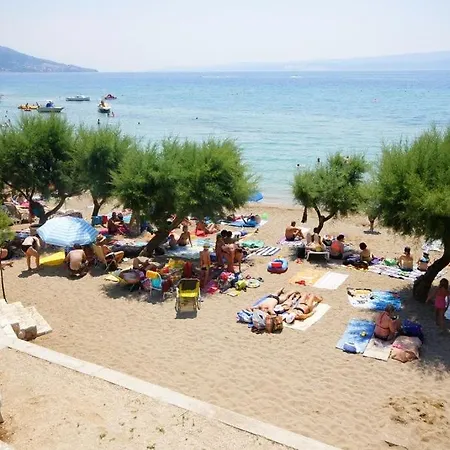 Lejlighed In With Terrace, Air Conditioning, Wifi, Washing Machine Gata